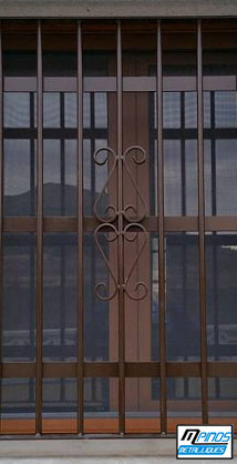 Reja marrón